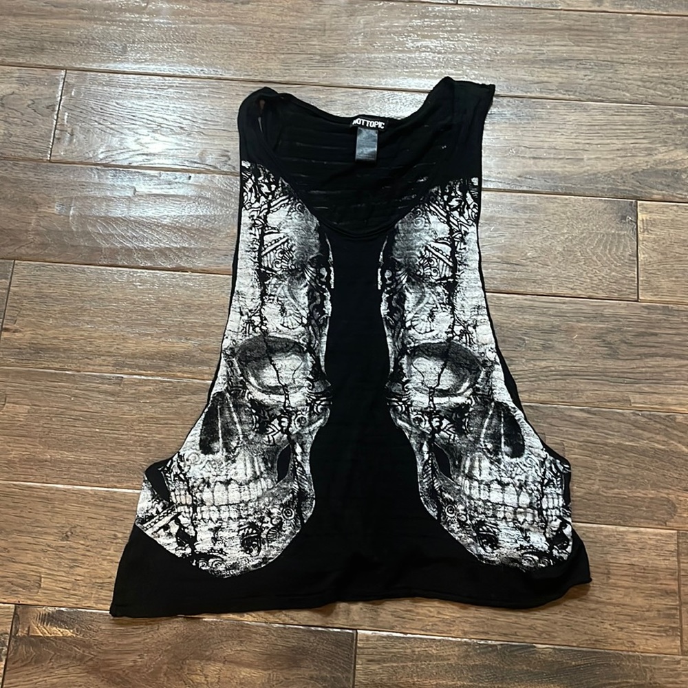 Hot topic shirt